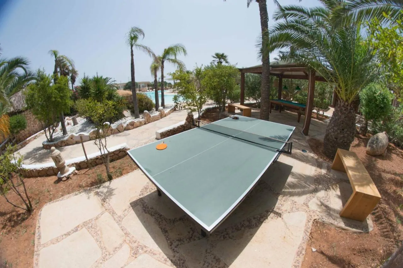 Szálloda Cupola Bianca Resort LMP Olaszország